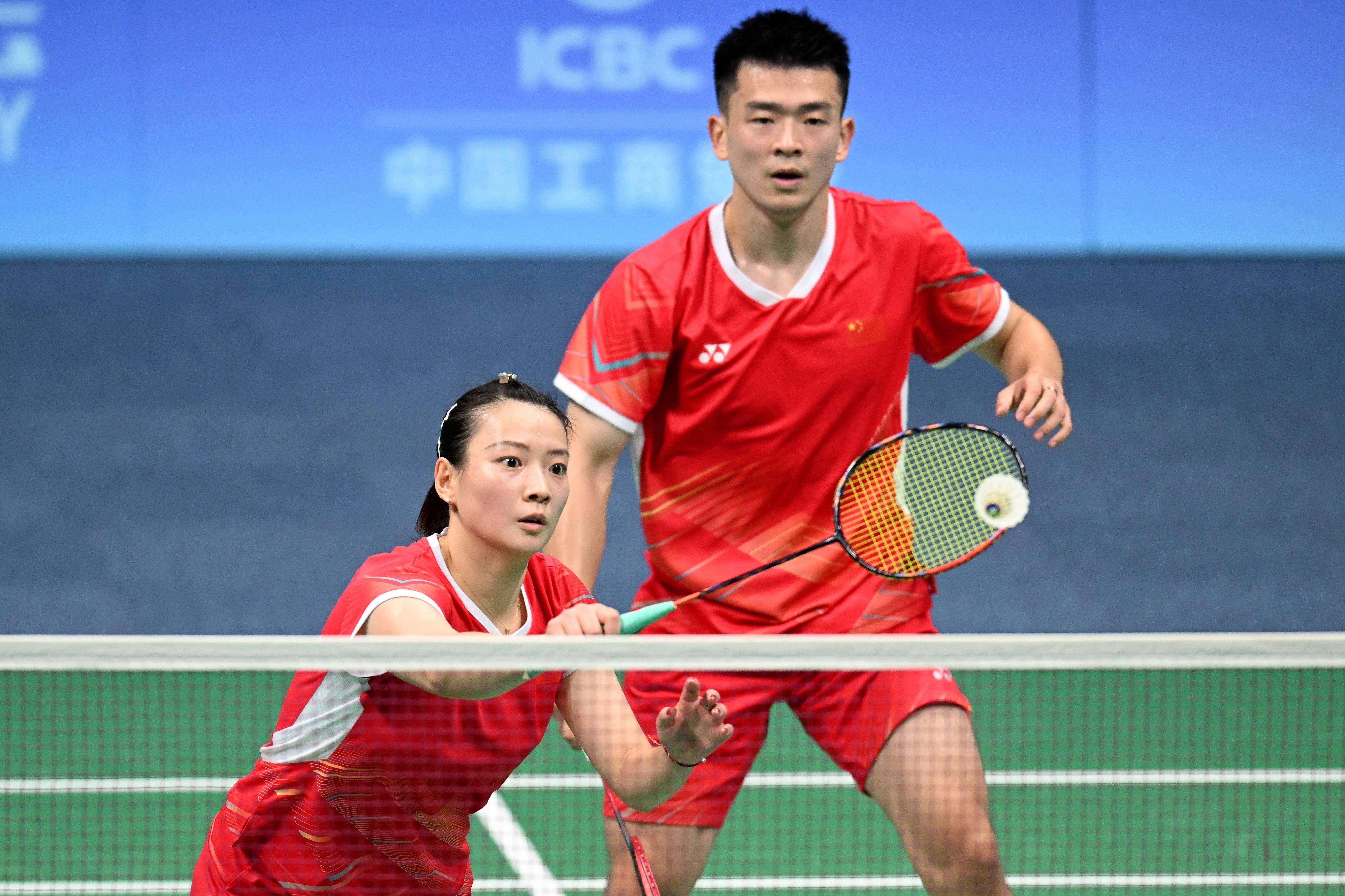 丹麦队鏖战韩国队，郑思维点燃赛场