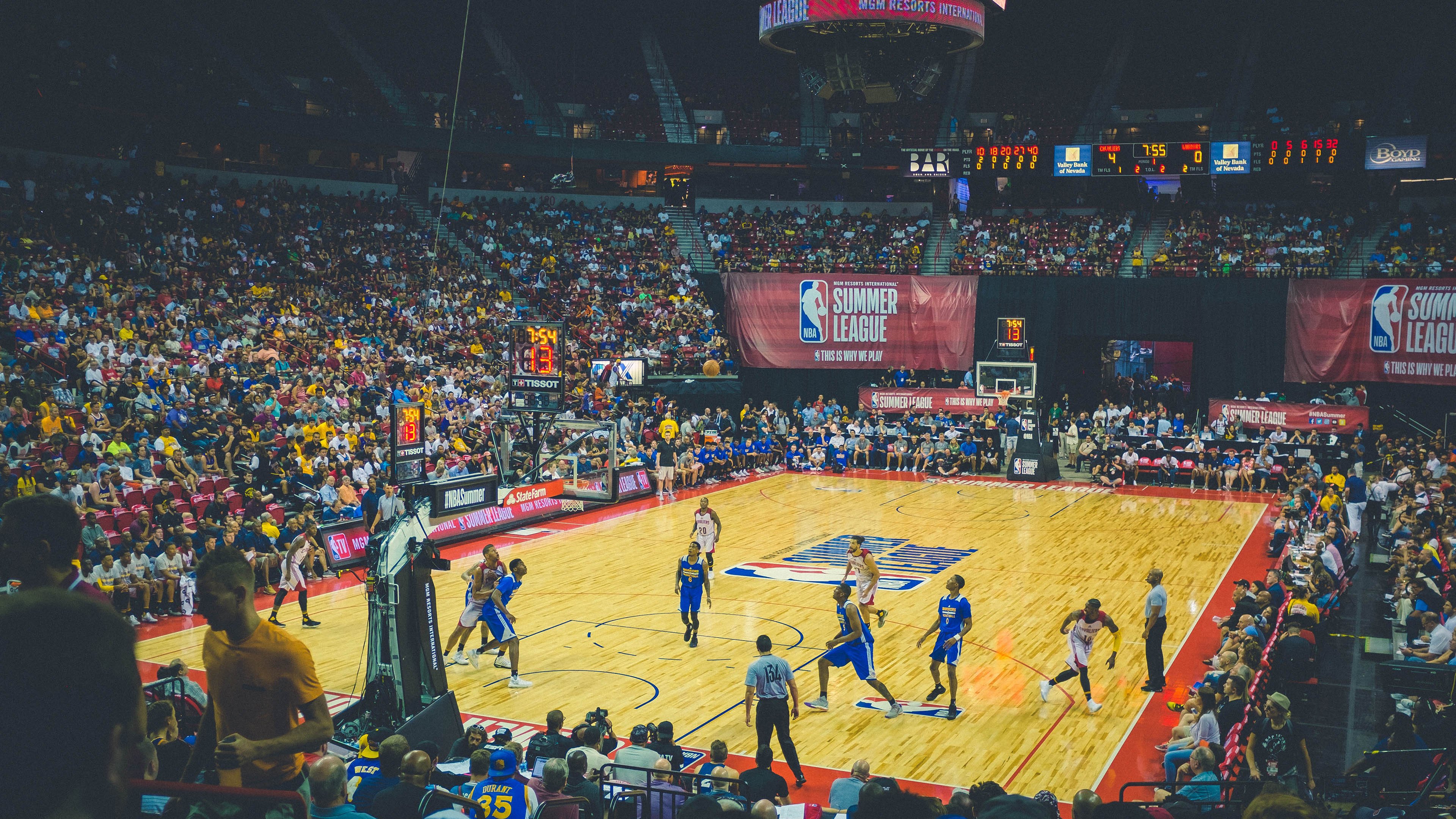 铁幕与权杖，当新疆队封锁太阳，东契奇在抢七夜接管比赛