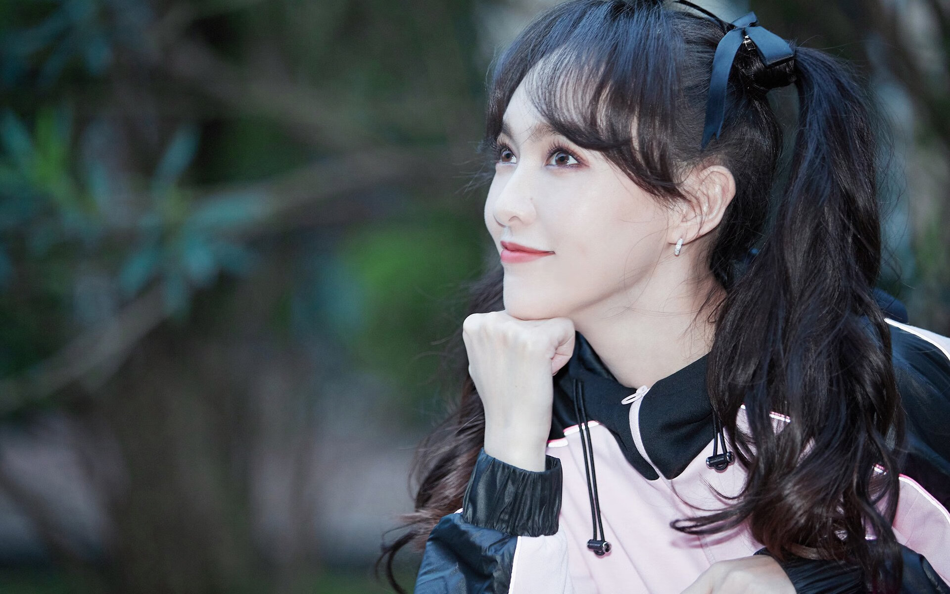 墨西哥城雨夜，阿克一个人的战争与曼城的集体迷失